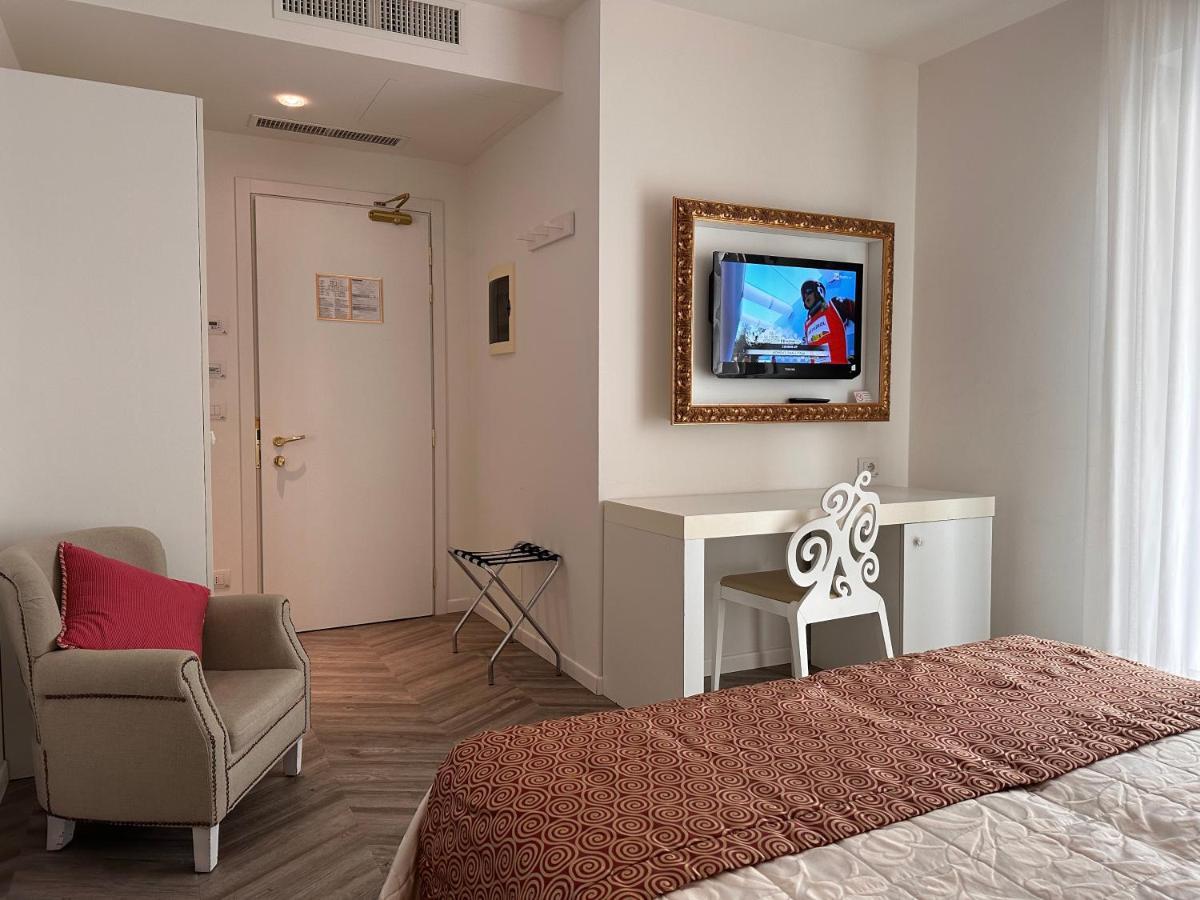 Hotel Albatros リド・ディ・イエゾロ エクステリア 写真