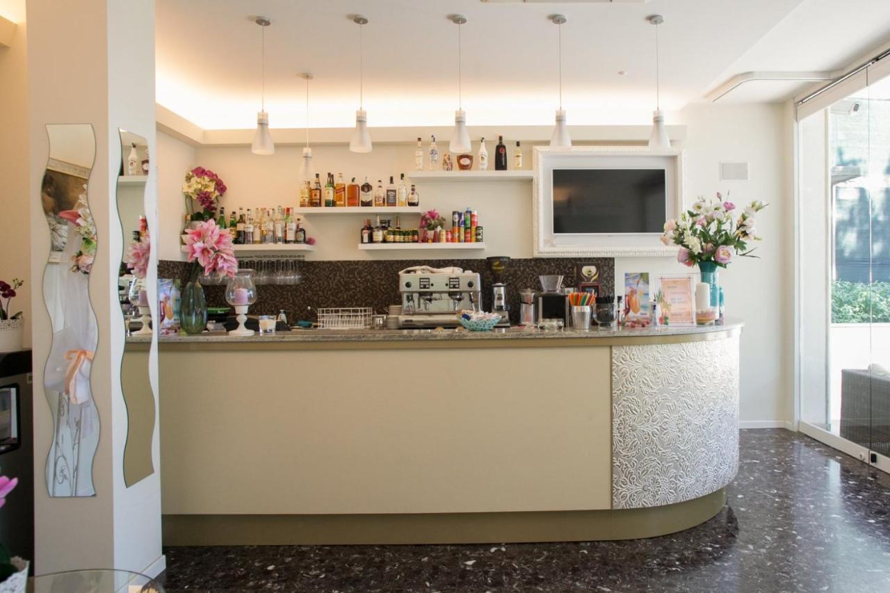 Hotel Albatros リド・ディ・イエゾロ エクステリア 写真